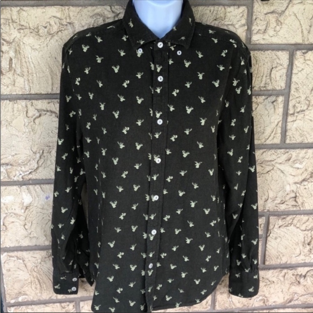 Arizona Jeans button down flannel deer Top Winter
Size Small